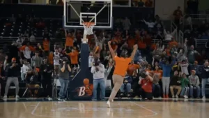 Alex Rodriguez banks in half-court shot to win $10,000 for Bucknell University student