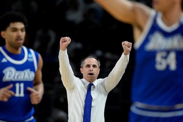 Xavier completes thrilling comeback, Mount St. Mary’s advances as men’s First Four comes to a close