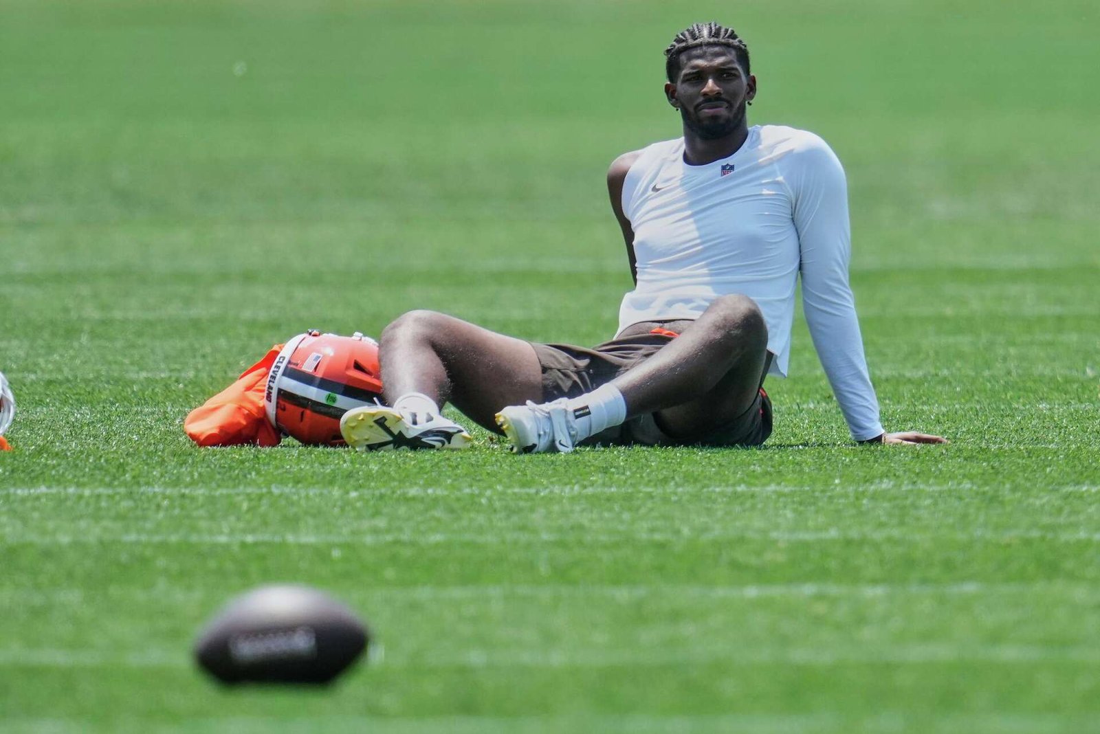 Browns rookie QB Shedeur Sanders ticketed after police say he drove 101 mph in Cleveland suburb