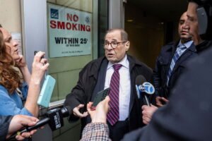 Federal agents briefly detain aide at New York Rep. Jerry Nadler’s office during nearby protests against migrant detentions