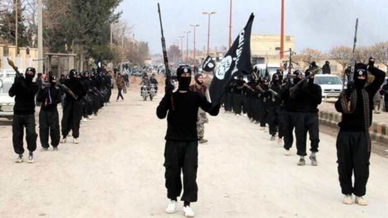 ISIS claims first attacks against forces loyal to new government in Syria