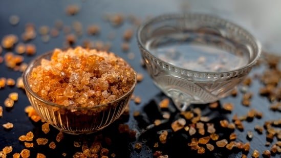 Gond Katira: Benefits and Side Effects Of this Natural Superfood