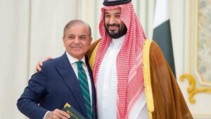 Saudi Arabia and Pakistan sign mutual defense pact