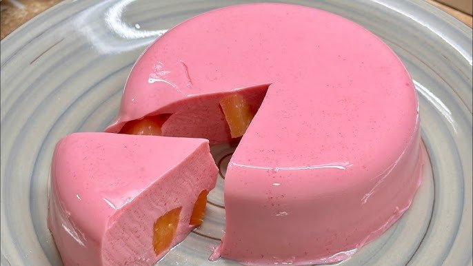 The Viral “Pink Gelatin” Weight Loss Trick: Recipe, Science, and Does It Actually Work?