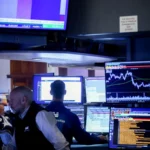 Global Stock Markets Show Mixed Performance Amid Economic Uncertainty