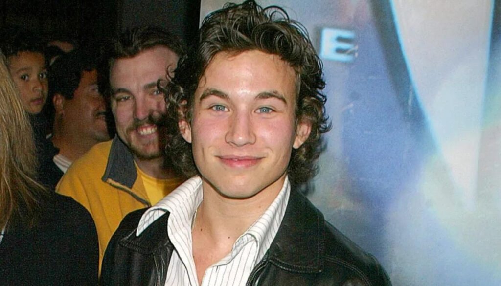 Jonathan Taylor Thomas Arrested for Obstruction, Public Intoxication